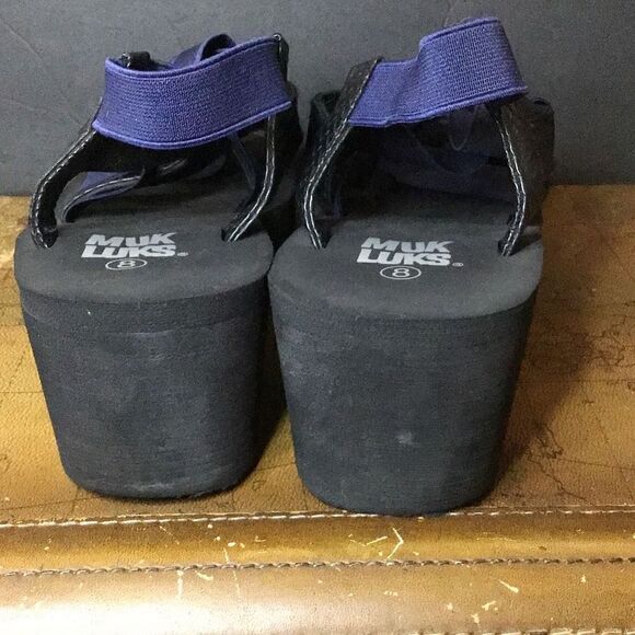 Mukluk, wedge, sandals, size 8 - Picture 4 of 7